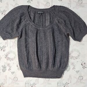 Epress Design Studio                               Grey Short Sleeve Sweater